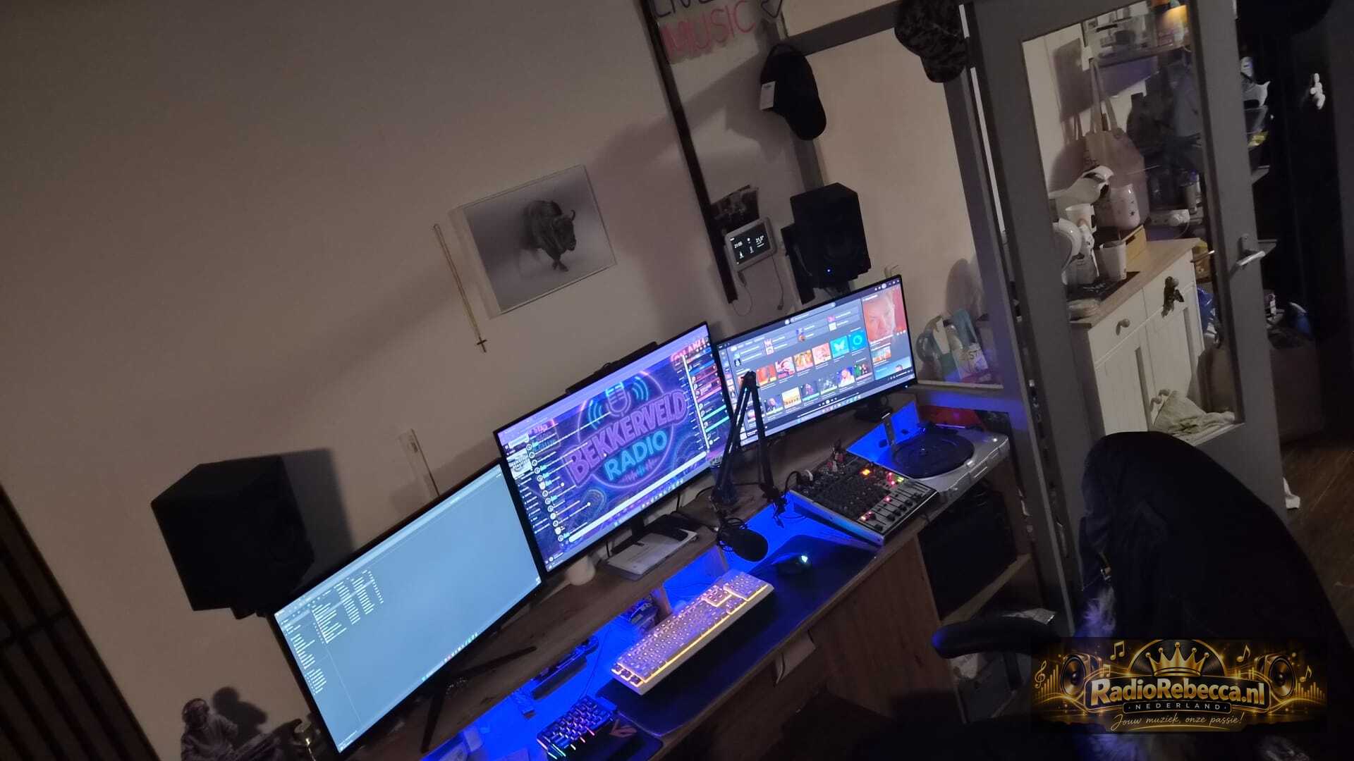 Studio Emmerhout van DJ Mike